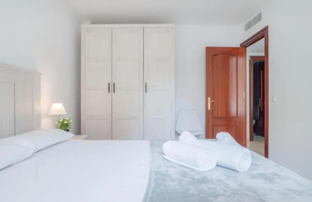 Family Scandinavia City Center & Near The Beach Малага Апартаменты